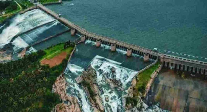 കൃഷ്ണ രാജ സാഗർ അണക്കെട്ട് 93 വർഷത്തിനിടെ ആദ്യമായി പൂർണ ശേഷിയായ 124.80 അടിയിലെത്തി കൃഷ്ണ രാജ സാഗർ അണക്കെട്ട് 93 വർഷത്തിനിടെ ആദ്യമായി പൂർണ ശേഷിയായ 124.80 അടിയിലെത്തി