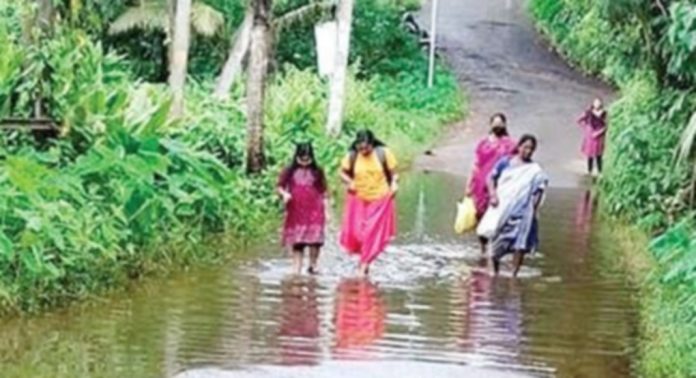 മല്ലപ്പള്ളി- തിരുമാലിട- മുരണി- കാവനാൽക്കടവ് റോഡ് തകർന്നു മല്ലപ്പള്ളി- തിരുമാലിട- മുരണി- കാവനാൽക്കടവ് റോഡ് തകർന്നു