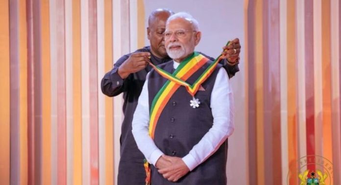 ഘാനയുടെ പരമോന്നത ബഹുമതി പ്രധാനമന്ത്രി നരേന്ദ്രമോദിക്ക് സമ്മാനിച്ചു ഘാനയുടെ പരമോന്നത ബഹുമതി പ്രധാനമന്ത്രി നരേന്ദ്രമോദിക്ക് സമ്മാനിച്ചു