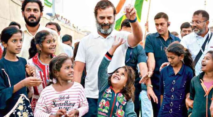പാക് സംഘർഷത്തിൽ മാതാപിതാക്കളെ നഷ്ടപ്പെട്ട 22 കുട്ടികളെ ദത്തെടുക്കും ; രാഹുൽ ഗാന്ധി പാക് സംഘർഷത്തിൽ മാതാപിതാക്കളെ നഷ്ടപ്പെട്ട 22 കുട്ടികളെ ദത്തെടുക്കും ; രാഹുൽ ഗാന്ധി