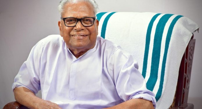 വി എസ് അച്യുതാനന്ദന്റെ ആരോഗ്യനില മാറ്റമില്ലാതെ തുടരുന്നുവെന്ന് പുതിയ മെഡിക്കൽ ബുള്ളറ്റിൻ വി എസ് അച്യുതാനന്ദന്റെ ആരോഗ്യനില മാറ്റമില്ലാതെ തുടരുന്നുവെന്ന് പുതിയ മെഡിക്കൽ ബുള്ളറ്റിൻ