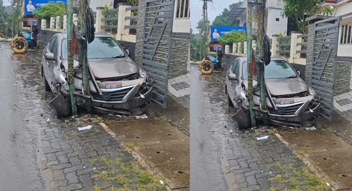 കോന്നിയിൽ കാർ വീടിന്റെ ഗേറ്റിലേക്ക് ഇടിച്ചു കയറി ; രണ്ടു പേർക്ക് പരിക്ക് കോന്നിയിൽ കാർ വീടിന്റെ ഗേറ്റിലേക്ക് ഇടിച്ചു കയറി ; രണ്ടു പേർക്ക് പരിക്ക്