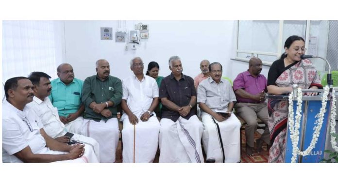 നാടിൻ്റെ വളർച്ചയ്ക്ക് സഹകരണ സ്ഥാപനങ്ങളെ ശക്തിപ്പെടുത്തണം ; മന്ത്രി വീണാ ജോർജ്ജ് നാടിൻ്റെ വളർച്ചയ്ക്ക് സഹകരണ സ്ഥാപനങ്ങളെ ശക്തിപ്പെടുത്തണം ; മന്ത്രി വീണാ ജോർജ്ജ്