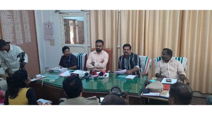 ചെങ്കുളം പാറമടയിലെ അപകടം ; കോന്നിയിൽ അവലോകന യോഗം ചേർന്നു ചെങ്കുളം പാറമടയിലെ അപകടം ; കോന്നിയിൽ അവലോകന യോഗം ചേർന്നു