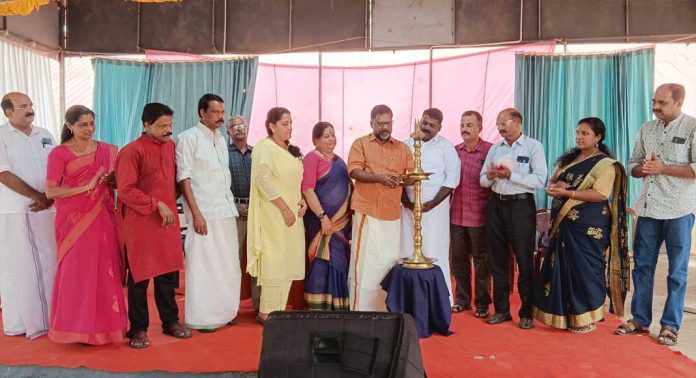 അക്ഷരയാത്രയുടെ ജില്ലാ തല ഉത്ഘാടനം നടന്നു അക്ഷരയാത്രയുടെ ജില്ലാ തല ഉത്ഘാടനം നടന്നു