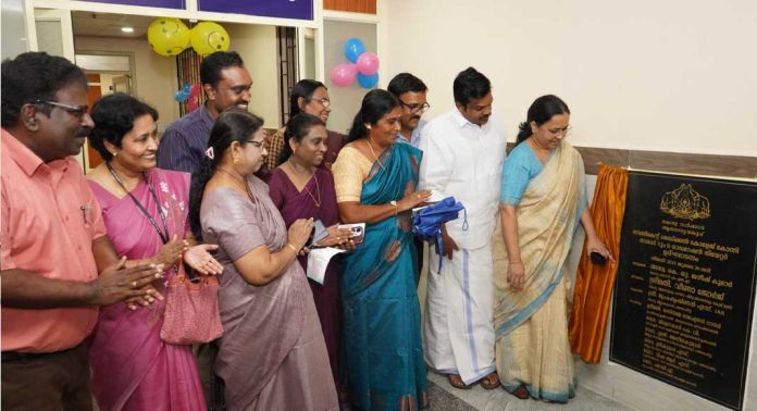 കോന്നി മെഡിക്കല് കോളജിലേത് സ്വകാര്യ ആശുപത്രികളെ വെല്ലുന്ന സൗകര്യം : മന്ത്രി വീണാ ജോര്ജ് കോന്നി മെഡിക്കല് കോളജിലേത് സ്വകാര്യ ആശുപത്രികളെ വെല്ലുന്ന സൗകര്യം : മന്ത്രി വീണാ ജോര്ജ്