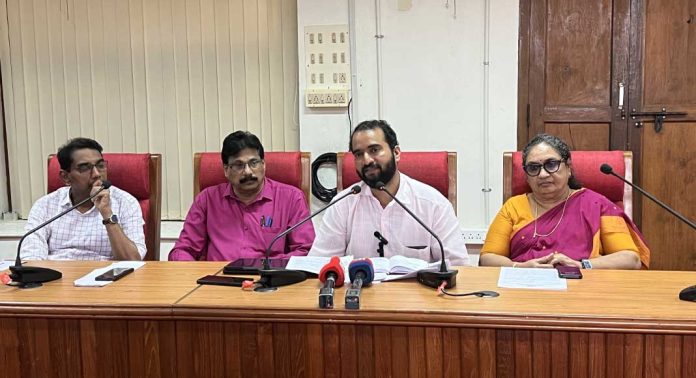 സംസ്കൃത സർവ്വകലാശാലയുടെ കാലടി മുഖ്യ ക്യാമ്പസിനെ പൈതൃക ടൂറിസം ക്യാമ്പസാക്കും ; അഡ്വ. കെ. എസ്. അരുൺകുമാർ സംസ്കൃത സർവ്വകലാശാലയുടെ കാലടി മുഖ്യ ക്യാമ്പസിനെ പൈതൃക ടൂറിസം ക്യാമ്പസാക്കും ; അഡ്വ. കെ. എസ്. അരുൺകുമാർ