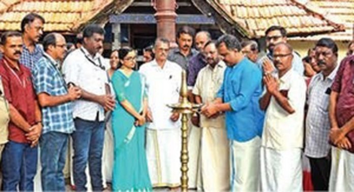 കെഎസ്ആർടിസിയുടെ സഹകരണത്തോടെ നടത്തുന്ന അഞ്ചമ്പല ദർശനത്തിനും പാണ്ഡവർകാവ് ദേവീക്ഷേത്ര ദർശനത്തിനും തുടക്കമായി കെഎസ്ആർടിസിയുടെ സഹകരണത്തോടെ നടത്തുന്ന അഞ്ചമ്പല ദർശനത്തിനും പാണ്ഡവർകാവ് ദേവീക്ഷേത്ര ദർശനത്തിനും തുടക്കമായി