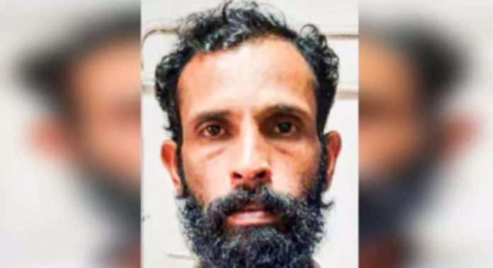 12കാരിയെ വെട്ടി പരിക്കേൽപ്പിച്ച കേസിൽ പ്രതിക്ക് ജീവപര്യന്തം തടവ് വിധിച്ച് പത്തനംതിട്ട അഡീഷണൽ ഡിസ്ട്രിക്ട് ആൻഡ് സെഷൻസ് കോടതി 12കാരിയെ വെട്ടി പരിക്കേൽപ്പിച്ച കേസിൽ പ്രതിക്ക് ജീവപര്യന്തം തടവ് വിധിച്ച് പത്തനംതിട്ട അഡീഷണൽ ഡിസ്ട്രിക്ട് ആൻഡ് സെഷൻസ് കോടതി