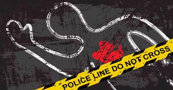 ഇതരജാതിയില്പ്പെട്ട യുവതിയെ പ്രണയിച്ചതിന്റെ പേരില് ദളിത് യുവാവിനെ പട്ടാപ്പകല് വെട്ടിക്കൊന്നു ഇതരജാതിയില്പ്പെട്ട യുവതിയെ പ്രണയിച്ചതിന്റെ പേരില് ദളിത് യുവാവിനെ പട്ടാപ്പകല് വെട്ടിക്കൊന്നു