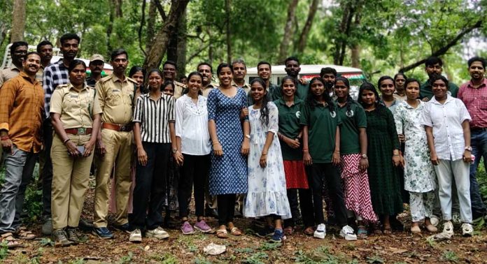 കോന്നി സഹോദരൻ അയ്യപ്പൻ സ്മാരക എസ്.എൻ.ഡി.പി. യോഗം കോളേജിലെ ഭൂമിത്രസേന ക്ലബ് വനമഹോത്സവം ആചരിച്ചു കോന്നി സഹോദരൻ അയ്യപ്പൻ സ്മാരക എസ്.എൻ.ഡി.പി. യോഗം കോളേജിലെ ഭൂമിത്രസേന ക്ലബ് വനമഹോത്സവം ആചരിച്ചു
