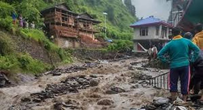 ഹിമാചല് പ്രദേശിലെ കനത്ത മഴയില് 11 ദിവസത്തിനിടെ 51 പേര് മരിച്ചു ഹിമാചല് പ്രദേശിലെ കനത്ത മഴയില് 11 ദിവസത്തിനിടെ 51 പേര് മരിച്ചു
