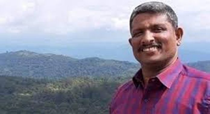 ശ്രീനിവാസന്റെ കൊലപാതക കേസിൽ 11 പോപ്പുലർ ഫ്രണ്ട് മുൻ പ്രവർത്തകർക്ക് സുപ്രിം കോടതി ജാമ്യം അനുവദിച്ചു ശ്രീനിവാസന്റെ കൊലപാതക കേസിൽ 11 പോപ്പുലർ ഫ്രണ്ട് മുൻ പ്രവർത്തകർക്ക് സുപ്രിം കോടതി ജാമ്യം അനുവദിച്ചു