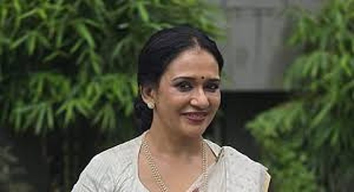 നടി മാല പാർവതിയുടെ ചിത്രങ്ങൾ മോർഫ് ചെയ്തെന്ന പരാതിയിൽ കേസെടുത്തു നടി മാല പാർവതിയുടെ ചിത്രങ്ങൾ മോർഫ് ചെയ്തെന്ന പരാതിയിൽ കേസെടുത്തു