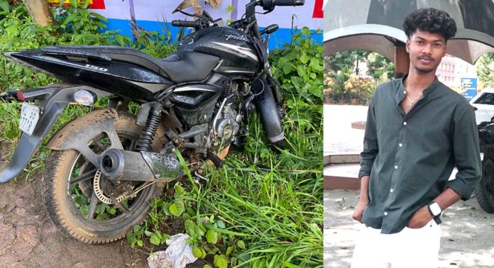 എടത്വായില് ബൈക്ക് പോസ്റ്റിൽ ഇടിച്ച് കോളേജ് വിദ്യാർഥി മരിച്ചു ; ഒരാൾ അതീവ ഗുരുതരാവസ്ഥയിൽ എടത്വായില് ബൈക്ക് പോസ്റ്റിൽ ഇടിച്ച് കോളേജ് വിദ്യാർഥി മരിച്ചു ; ഒരാൾ അതീവ ഗുരുതരാവസ്ഥയിൽ
