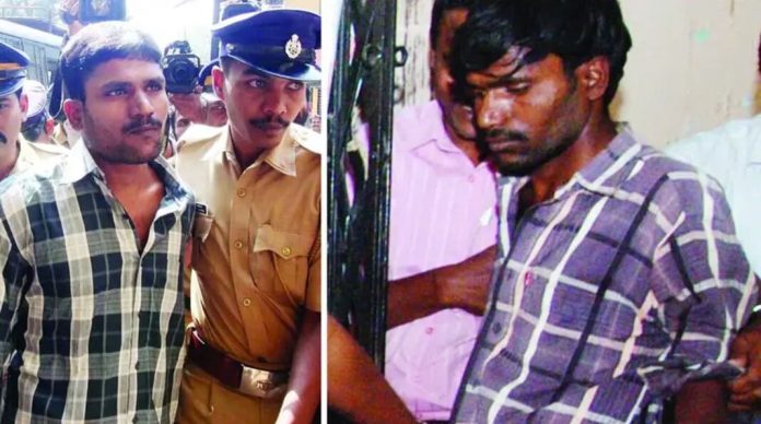 കൊടുംക്രിമിനല് ഗോവിന്ദച്ചാമി രക്ഷപെട്ടത് പുലര്ച്ചെ 1.10ന് ; അധികൃതര് അറിഞ്ഞത് അഞ്ച് മണിക്കൂര് കഴിഞ്ഞ് കൊടുംക്രിമിനല് ഗോവിന്ദച്ചാമി രക്ഷപെട്ടത് പുലര്ച്ചെ 1.10ന് ; അധികൃതര് അറിഞ്ഞത് അഞ്ച് മണിക്കൂര് കഴിഞ്ഞ്