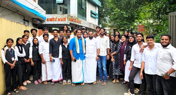 തൊടുപുഴ അൽ അസർ ലോ കോളേജില് കെ.എസ്.യുവിന് പുതിയ നേതൃത്വം തൊടുപുഴ അൽ അസർ ലോ കോളേജില് കെ.എസ്.യുവിന് പുതിയ നേതൃത്വം
