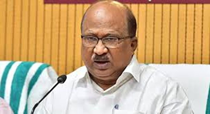 പത്മജയെ വേദനിപ്പിക്കാൻ താൻ ഉദ്ദേശിക്കുന്നില്ലെന്നും അവർ പുസ്തകം മുഴുവൻ വായിക്കണമെന്നും കെവി തോമസ് പത്മജയെ വേദനിപ്പിക്കാൻ താൻ ഉദ്ദേശിക്കുന്നില്ലെന്നും അവർ പുസ്തകം മുഴുവൻ വായിക്കണമെന്നും കെവി തോമസ്