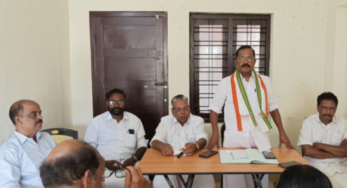 പൊതുപണിമുടക്കിൽ പങ്കെടുക്കാന് ജില്ലാ ഫോറസ്റ്റ് ഡിപ്പോ ലോഡിംഗ് & ജനറൽ വർക്കേഴ്സ് യൂണിയൻ ഐ എൻ റ്റി യു സി ജില്ലാ കമ്മറ്റി തീരുമാനിച്ചു പൊതുപണിമുടക്കിൽ പങ്കെടുക്കാന് ജില്ലാ ഫോറസ്റ്റ് ഡിപ്പോ ലോഡിംഗ് & ജനറൽ വർക്കേഴ്സ് യൂണിയൻ ഐ എൻ റ്റി യു സി ജില്ലാ കമ്മറ്റി തീരുമാനിച്ചു