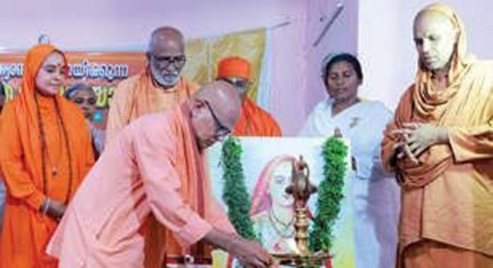 സന്ന്യാസിമാർ നയിക്കുന്ന ധർമസന്ദേശ യാത്ര ; ജില്ലാ സ്വാഗതസംഘം രൂപവത്കരിച്ചു സന്ന്യാസിമാർ നയിക്കുന്ന ധർമസന്ദേശ യാത്ര ; ജില്ലാ സ്വാഗതസംഘം രൂപവത്കരിച്ചു