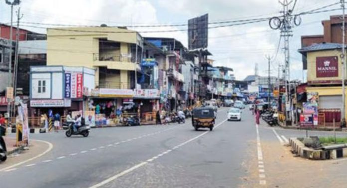 കോന്നി കവലയിൽ സിഗ്നൽ ലൈറ്റ് സ്ഥാപിക്കണമെന്ന താലൂക്ക് വികസന സമിതിയിലെ നിർദ്ദേശം പാലിക്കുന്നില്ല കോന്നി കവലയിൽ സിഗ്നൽ ലൈറ്റ് സ്ഥാപിക്കണമെന്ന താലൂക്ക് വികസന സമിതിയിലെ നിർദ്ദേശം പാലിക്കുന്നില്ല