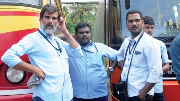 ദേശീയ പണിമുടക്കിൽ പങ്കെടുക്കരുതെന്ന ഗതാഗത മന്ത്രിയുടെ നിർദേശം തള്ളി കെഎസ്ആർടിസി ദേശീയ പണിമുടക്കിൽ പങ്കെടുക്കരുതെന്ന ഗതാഗത മന്ത്രിയുടെ നിർദേശം തള്ളി കെഎസ്ആർടിസി