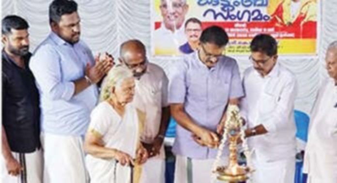മണ്ണടി പടിഞ്ഞാറ് എൻഎസ്എസ് കരയോഗത്തിന്റെ കുടുംബ സംഗമവും കലാമേളയും നടന്നു മണ്ണടി പടിഞ്ഞാറ് എൻഎസ്എസ് കരയോഗത്തിന്റെ കുടുംബ സംഗമവും കലാമേളയും നടന്നു
