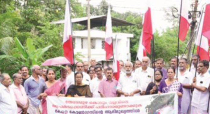 പരിയാരം റോഡിലെ തേരടപ്പുഴ വളവ് നേരേയാക്കണം ; കേരള കോൺഗ്രസ് സീനിയർ ജനറൽ സെക്രട്ടറി കുഞ്ഞുകോശി പോൾ പരിയാരം റോഡിലെ തേരടപ്പുഴ വളവ് നേരേയാക്കണം ; കേരള കോൺഗ്രസ് സീനിയർ ജനറൽ സെക്രട്ടറി കുഞ്ഞുകോശി പോൾ