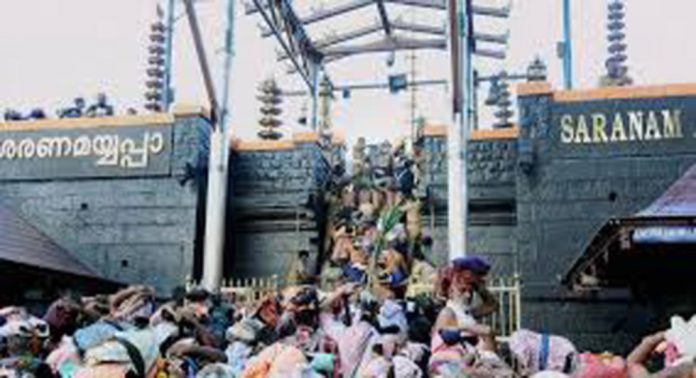 ശബരിമലയിൽ അഭിഷേക പൂജകൾക്ക് തിരക്കേറുന്നു ശബരിമലയിൽ അഭിഷേക പൂജകൾക്ക് തിരക്കേറുന്നു