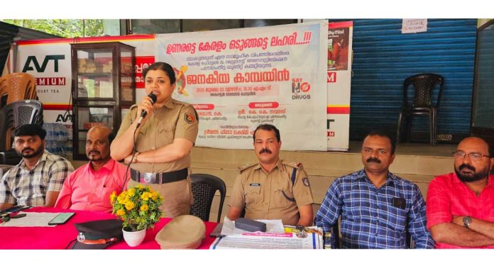 കെ എച്ച് ആർ എ ലഹരിവിരുദ്ധ ക്യാമ്പയിൻ നടത്തി കെ എച്ച് ആർ എ ലഹരിവിരുദ്ധ ക്യാമ്പയിൻ നടത്തി