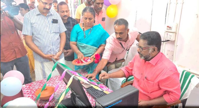 അടൂര് കെഎസ്ആര്ടിസി ഡിപ്പോയുടെ ‘ഇ ഓഫീസ്’ പ്രഖ്യാപനം ഡെപ്യൂട്ടി സ്പീക്കര് ചിറ്റയം ഗോപകുമാര് നിര്വഹിച്ചു അടൂര് കെഎസ്ആര്ടിസി ഡിപ്പോയുടെ ‘ഇ ഓഫീസ്’ പ്രഖ്യാപനം ഡെപ്യൂട്ടി സ്പീക്കര് ചിറ്റയം ഗോപകുമാര് നിര്വഹിച്ചു