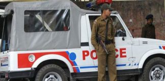 മുഖ്യമന്ത്രിയോട് ചോദ്യം ചോദിക്കാൻ ശ്രമം; വനിതാ മാധ്യമപ്രവർത്തകരെ ഡൽഹി പൊലീസ് മർദിച്ചതായി പരാതി