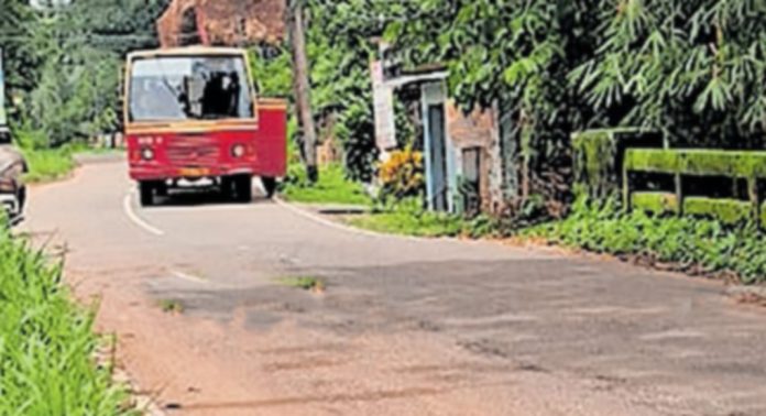 റാന്നി – വെണ്ണിക്കുളം റോഡിലെ പൊറോട്ടമുക്ക് പാലം അപകടാവസ്ഥയിൽ റാന്നി – വെണ്ണിക്കുളം റോഡിലെ പൊറോട്ടമുക്ക് പാലം അപകടാവസ്ഥയിൽ