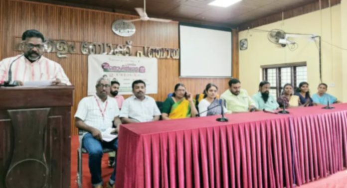 ഹയർ ദി ബെസ്റ്റ് പദ്ധതിയുടെ ജില്ലയിലെ മൂന്നാമത്തെ പ്രാദേശിക തൊഴിൽ മേള ചൊവ്വാഴ്ച പന്തളം ബ്ലോക്ക് ഓഫീസിൽ നടന്നു ഹയർ ദി ബെസ്റ്റ് പദ്ധതിയുടെ ജില്ലയിലെ മൂന്നാമത്തെ പ്രാദേശിക തൊഴിൽ മേള ചൊവ്വാഴ്ച പന്തളം ബ്ലോക്ക് ഓഫീസിൽ നടന്നു
