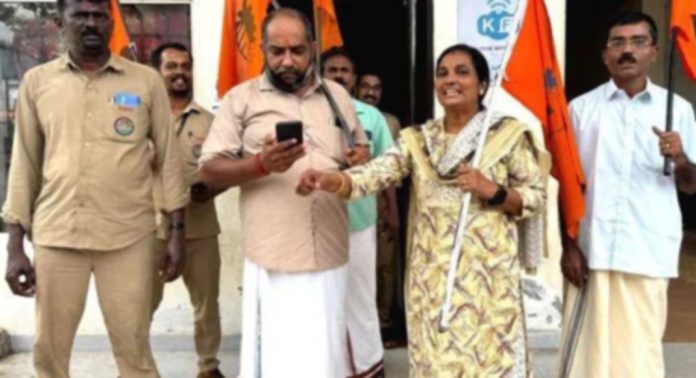 കേരളാ സ്റ്റേറ്റ് ട്രാൻസ്പോർട്ട് എംപ്ലോയീസ് സംഘ് ബി.എം.എസ് പത്തനംതിട്ട യൂണിറ്റ് കമ്മിറ്റിയുടെ ആഭിമുഖ്യത്തിൽ പ്രതിഷേധ മാർച്ച് നടത്തി കേരളാ സ്റ്റേറ്റ് ട്രാൻസ്പോർട്ട് എംപ്ലോയീസ് സംഘ് ബി.എം.എസ് പത്തനംതിട്ട യൂണിറ്റ് കമ്മിറ്റിയുടെ ആഭിമുഖ്യത്തിൽ പ്രതിഷേധ മാർച്ച് നടത്തി