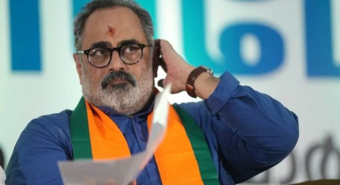 നാലര കൊല്ലത്തിന് ശേഷമാണ് മുഖ്യമന്ത്രി ജനങ്ങൾക്ക് വേണ്ടി പ്രഖ്യാപനം നടത്തിയതെന്ന് രാജീവ് ചന്ദ്രശേഖർ നാലര കൊല്ലത്തിന് ശേഷമാണ് മുഖ്യമന്ത്രി ജനങ്ങൾക്ക് വേണ്ടി പ്രഖ്യാപനം നടത്തിയതെന്ന് രാജീവ് ചന്ദ്രശേഖർ