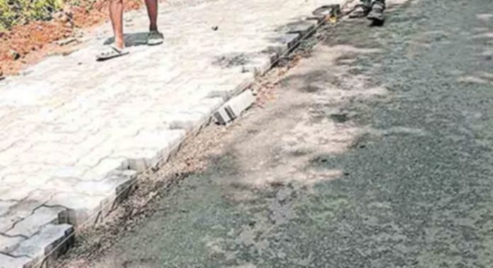 ചെത്തോങ്കര–അത്തിക്കയം ശബരിമല പാതയുടെ നവീകരണം അവസാനഘട്ടത്തിലേക്ക് ചെത്തോങ്കര–അത്തിക്കയം ശബരിമല പാതയുടെ നവീകരണം അവസാനഘട്ടത്തിലേക്ക്