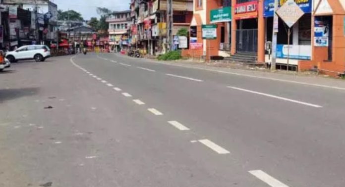 പുനലൂർ – മൂവാറ്റുപുഴ സംസ്ഥാന പാത നിർമാണത്തിൽ അഴിമതിയും ക്രമക്കേടുമെന്ന് ഗവർണർക്ക് പരാതി പുനലൂർ – മൂവാറ്റുപുഴ സംസ്ഥാന പാത നിർമാണത്തിൽ അഴിമതിയും ക്രമക്കേടുമെന്ന് ഗവർണർക്ക് പരാതി