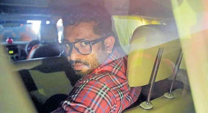 നയതന്ത്ര സ്വർണക്കടത്ത് കേസ് പ്രതി സന്ദീപ് നായർക്ക് ഹൃദയാഘാതം നയതന്ത്ര സ്വർണക്കടത്ത് കേസ് പ്രതി സന്ദീപ് നായർക്ക് ഹൃദയാഘാതം