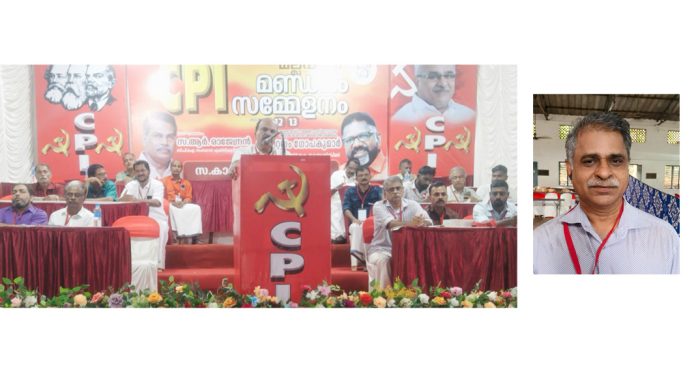 രാജ്യസ്നേഹമെന്നത് കേന്ദ്ര ഗവൺമെന്റിനോടുള്ള അമിത വിധേയത്വമല്ല : സി.കെ. ശശിധരന് രാജ്യസ്നേഹമെന്നത് കേന്ദ്ര ഗവൺമെന്റിനോടുള്ള അമിത വിധേയത്വമല്ല : സി.കെ. ശശിധരന്