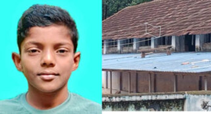 വിദ്യാർഥി ഷോക്കേറ്റ് മരിച്ച സംഭവത്തിൽ തേവലക്കര സ്കൂളിലെ പ്രഥമാധ്യാപികക്ക് സസ്പെൻഷൻ വിദ്യാർഥി ഷോക്കേറ്റ് മരിച്ച സംഭവത്തിൽ തേവലക്കര സ്കൂളിലെ പ്രഥമാധ്യാപികക്ക് സസ്പെൻഷൻ