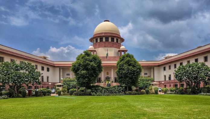 കീം റാങ്ക് പട്ടികയ്ക്കെതിരെ കേരള സിലബസ് വിദ്യാർത്ഥികൾ നാളെ സുപ്രീംകോടതിയെ സമീപിക്കും കീം റാങ്ക് പട്ടികയ്ക്കെതിരെ കേരള സിലബസ് വിദ്യാർത്ഥികൾ നാളെ സുപ്രീംകോടതിയെ സമീപിക്കും