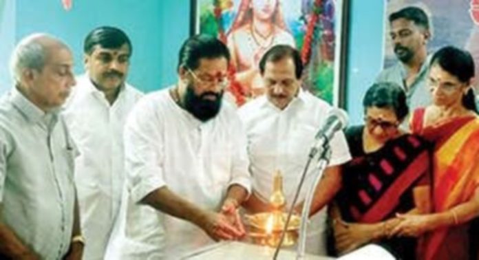 ശങ്കരാചാര്യരുടെ കൃതികൾ പാഠ്യവിഷയമാക്കണം ; അക്കീരമൻ കാളിദാസൻ ഭട്ടതിരിപ്പാട് ശങ്കരാചാര്യരുടെ കൃതികൾ പാഠ്യവിഷയമാക്കണം ; അക്കീരമൻ കാളിദാസൻ ഭട്ടതിരിപ്പാട്