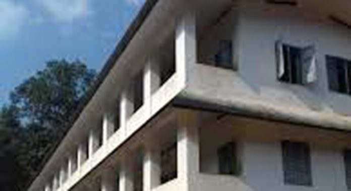 തേക്കുതോട് ഗവ. ഹയർസെക്കൻഡറി സ്കൂളിൽ നവീകരണ ജോലികൾ നടത്തി തേക്കുതോട് ഗവ. ഹയർസെക്കൻഡറി സ്കൂളിൽ നവീകരണ ജോലികൾ നടത്തി