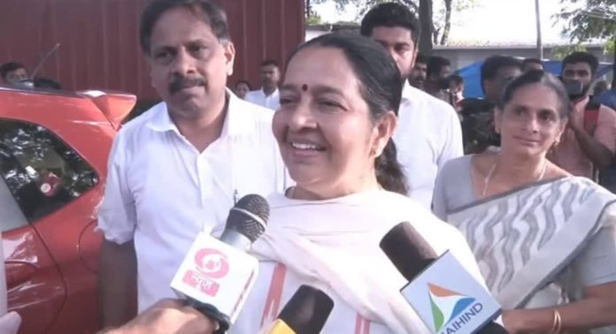 ചക്കരപ്പറമ്പ്-കാളച്ചാൽ- സീപോർട്ട് എയർപോർട്ട് റോഡ് പുനരുജ്ജീവിപ്പിക്കാൻ നടപടികൾ വേണം ; ഉമ തോമസ് ചക്കരപ്പറമ്പ്-കാളച്ചാൽ- സീപോർട്ട് എയർപോർട്ട് റോഡ് പുനരുജ്ജീവിപ്പിക്കാൻ നടപടികൾ വേണം ; ഉമ തോമസ്