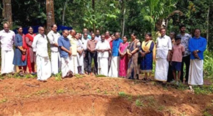 കോന്നി ബ്ലോക്ക് പഞ്ചായത്ത് നടപ്പാക്കുന്ന കുടിവെള്ള പദ്ധതിയുടെ നിർമ്മാണോദ്ഘാടനം നടന്നു കോന്നി ബ്ലോക്ക് പഞ്ചായത്ത് നടപ്പാക്കുന്ന കുടിവെള്ള പദ്ധതിയുടെ നിർമ്മാണോദ്ഘാടനം നടന്നു