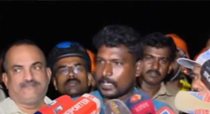 കോന്നി പാറമട ദുരന്തം ; അജയ് റായ് യുടെ മൃതദേഹം കണ്ടെത്താൻ കഴിഞ്ഞത് ലോങ്ങ് ബൂം എസ്കവേറ്റർ ഡ്രൈവർ കണ്ണന്റെ മനസാന്നിധ്യം കോന്നി പാറമട ദുരന്തം ; അജയ് റായ് യുടെ മൃതദേഹം കണ്ടെത്താൻ കഴിഞ്ഞത് ലോങ്ങ് ബൂം എസ്കവേറ്റർ ഡ്രൈവർ കണ്ണന്റെ മനസാന്നിധ്യം