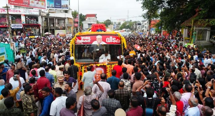 ആലപ്പുഴ ജില്ലയിൽ ഇന്ന് അവധി ആലപ്പുഴ ജില്ലയിൽ ഇന്ന് അവധി