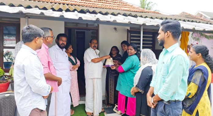 നഗരസഭയിലെ ഇ- മാലിന്യ ശേഖരണത്തിന് തുടക്കമായി നഗരസഭയിലെ ഇ- മാലിന്യ ശേഖരണത്തിന് തുടക്കമായി