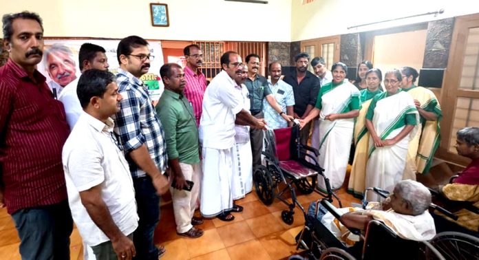 ഉമ്മൻചാണ്ടി ഓർമ്മ ദിനത്തിൽ സേവന പ്രവർത്തനങ്ങളുമായി കേരള എൻ.ജി.ഒ. അസോസിയേഷൻ ഉമ്മൻചാണ്ടി ഓർമ്മ ദിനത്തിൽ സേവന പ്രവർത്തനങ്ങളുമായി കേരള എൻ.ജി.ഒ. അസോസിയേഷൻ